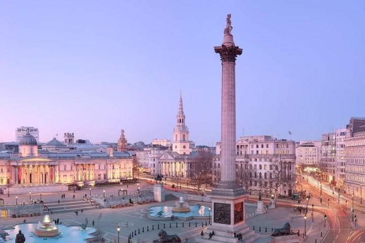 a tall building in Trafalgar Square