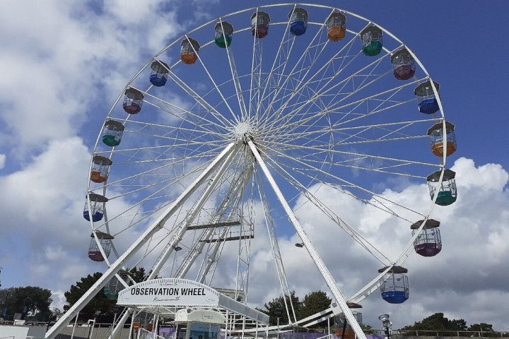 a close up of a ride